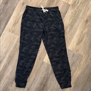 Vuori Black Camo Joggers with White Drawstring